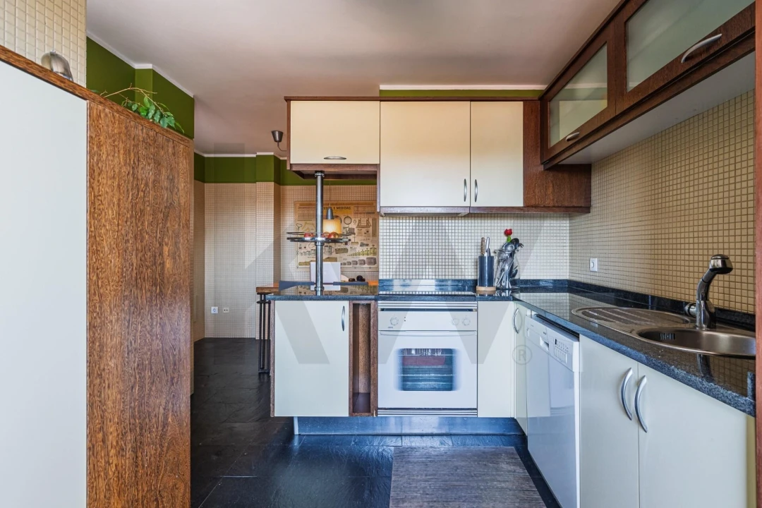 Apartamento T3 para Venda em Cedofeita, Santo Ildefonso, Sé, Miragaia, São Nicolau e Vitória Foto 17