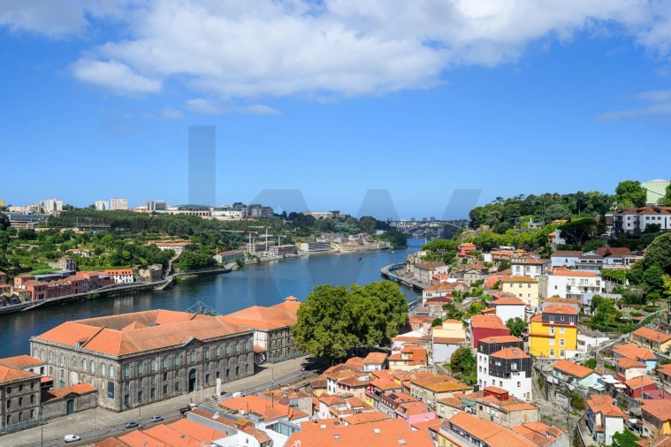 Apartamento T3 para Venda em Cedofeita, Santo Ildefonso, Sé, Miragaia, São Nicolau e Vitória Foto 18