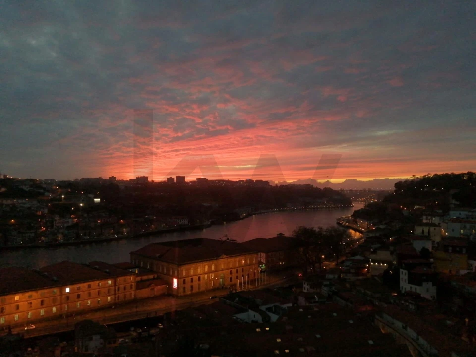 Apartamento T3 para Venda em Cedofeita, Santo Ildefonso, Sé, Miragaia, São Nicolau e Vitória Foto 4