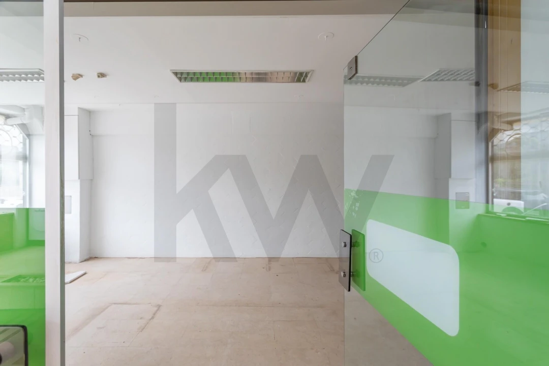 Loja para Arrendamento em Cascais e Estoril Foto 2