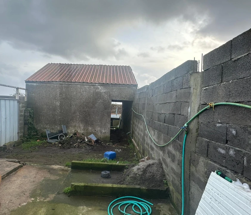 Moradia T2 para Venda em Covoada Foto 11