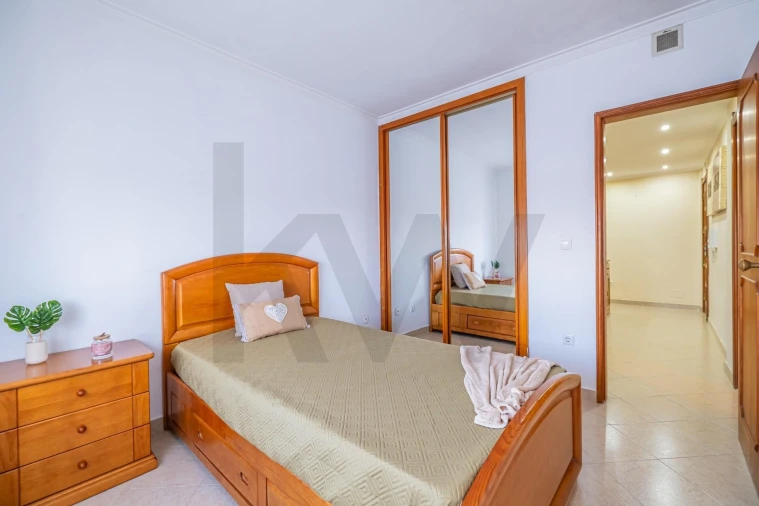 Apartamento T3 para Venda em Almada, Cova da Piedade, Pragal e Cacilhas Foto 8