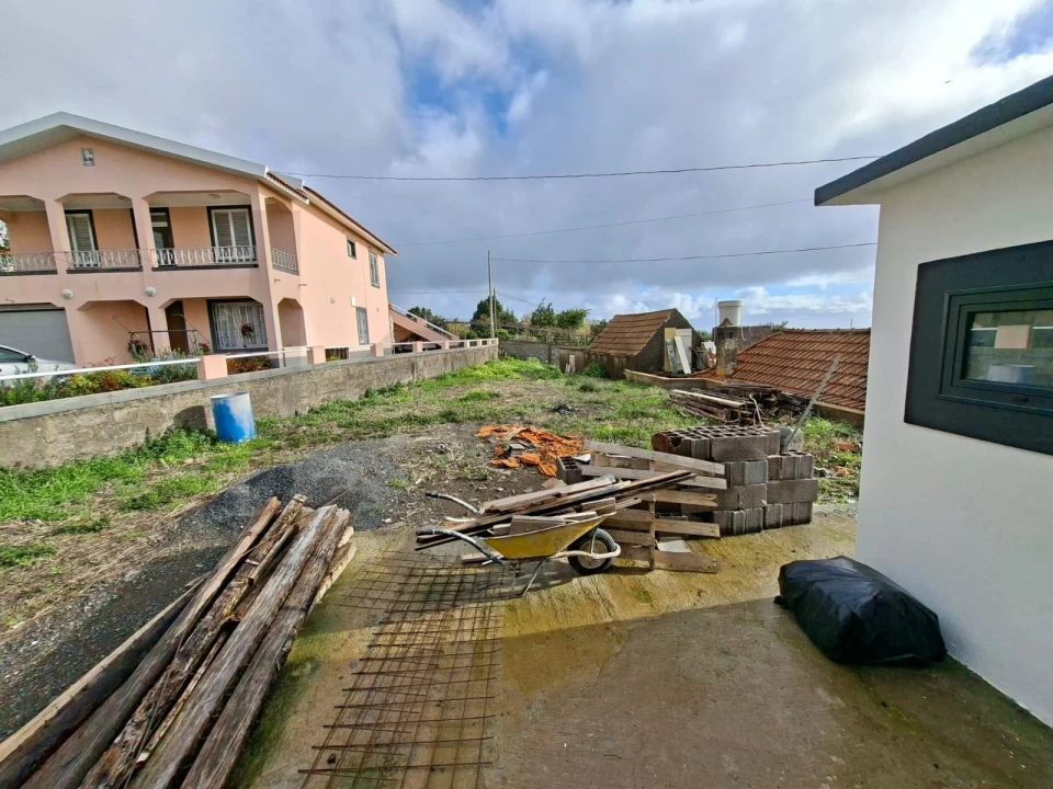 Moradia T1 para Venda em Gaula Foto 7