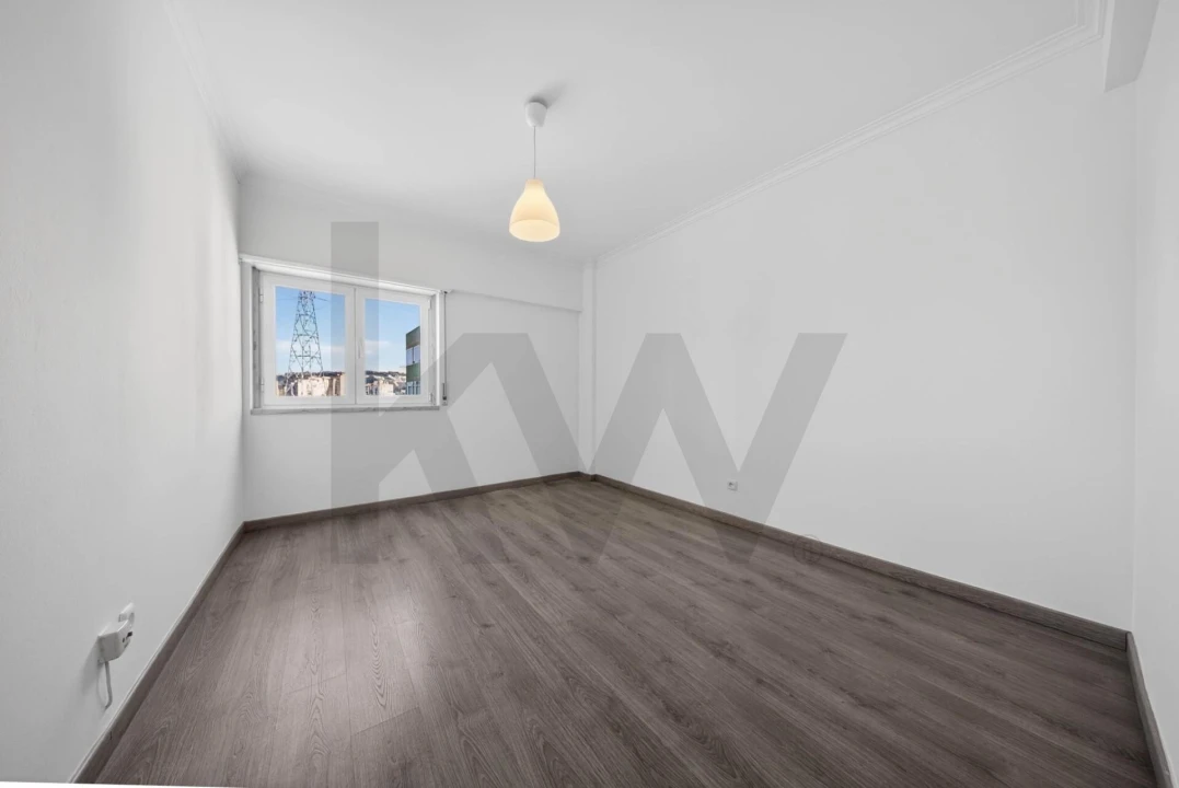 Apartamento T2 para Venda em Odivelas Foto 18