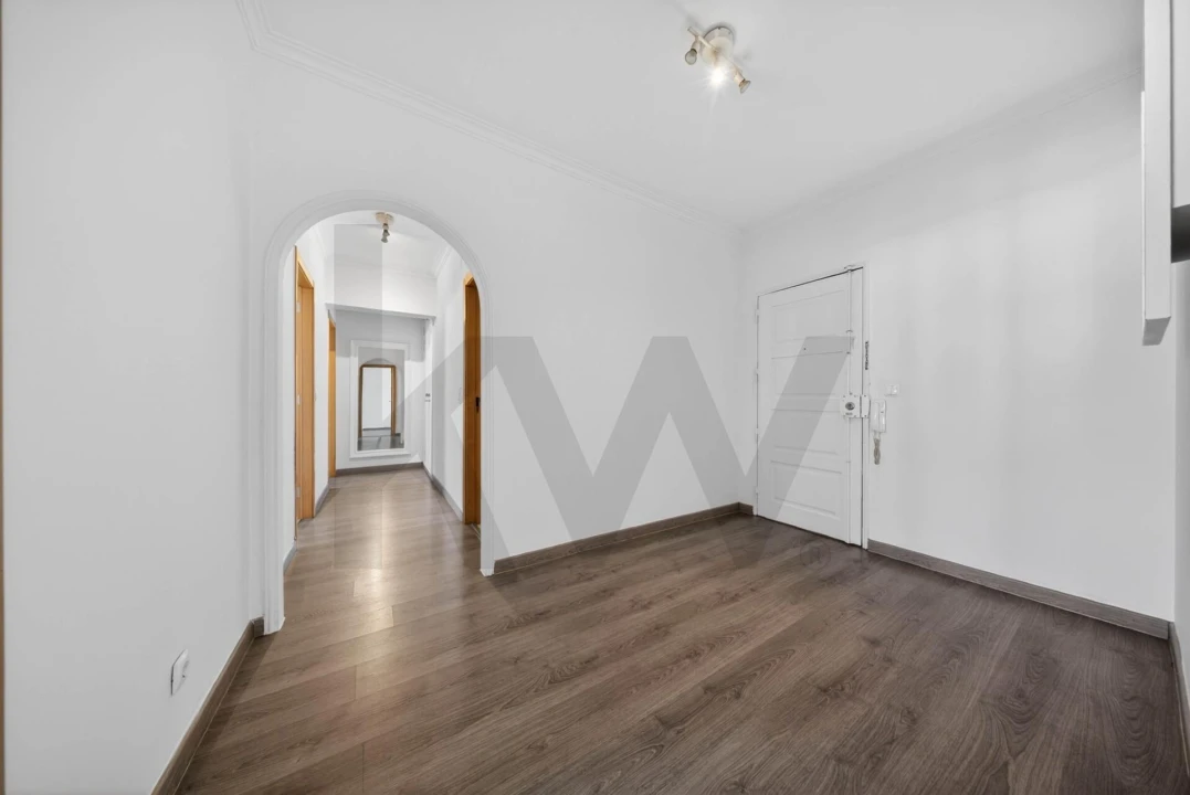 Apartamento T2 para Venda em Odivelas Foto 3