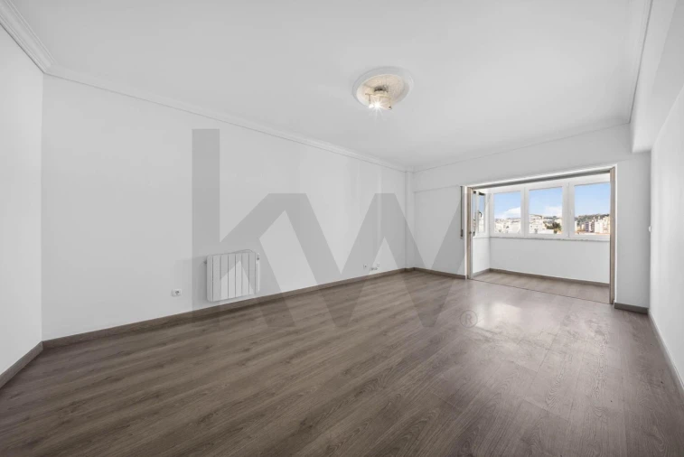 Apartamento T2 para Venda em Odivelas Foto 6