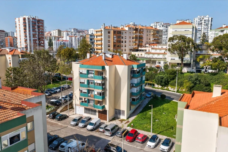 Apartamento T2 para Venda em Odivelas Foto 24