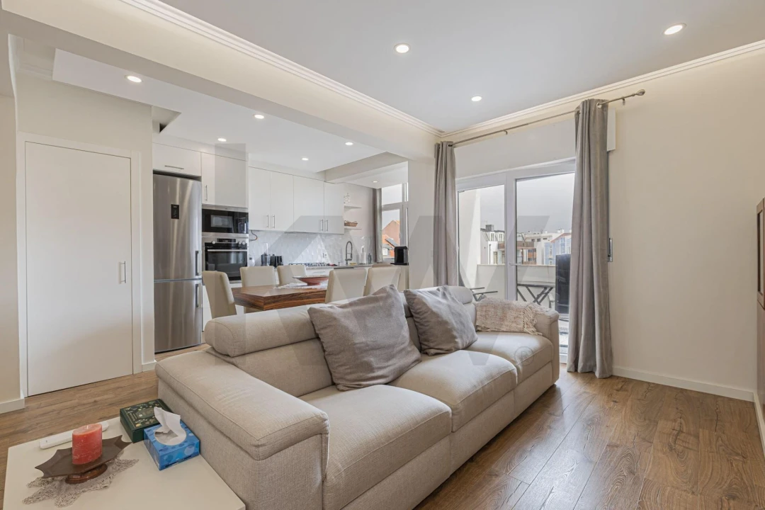 Apartamento T2 para Venda em Algés, Linda-A-Velha e Cruz Quebrada-Dafundo Foto 3