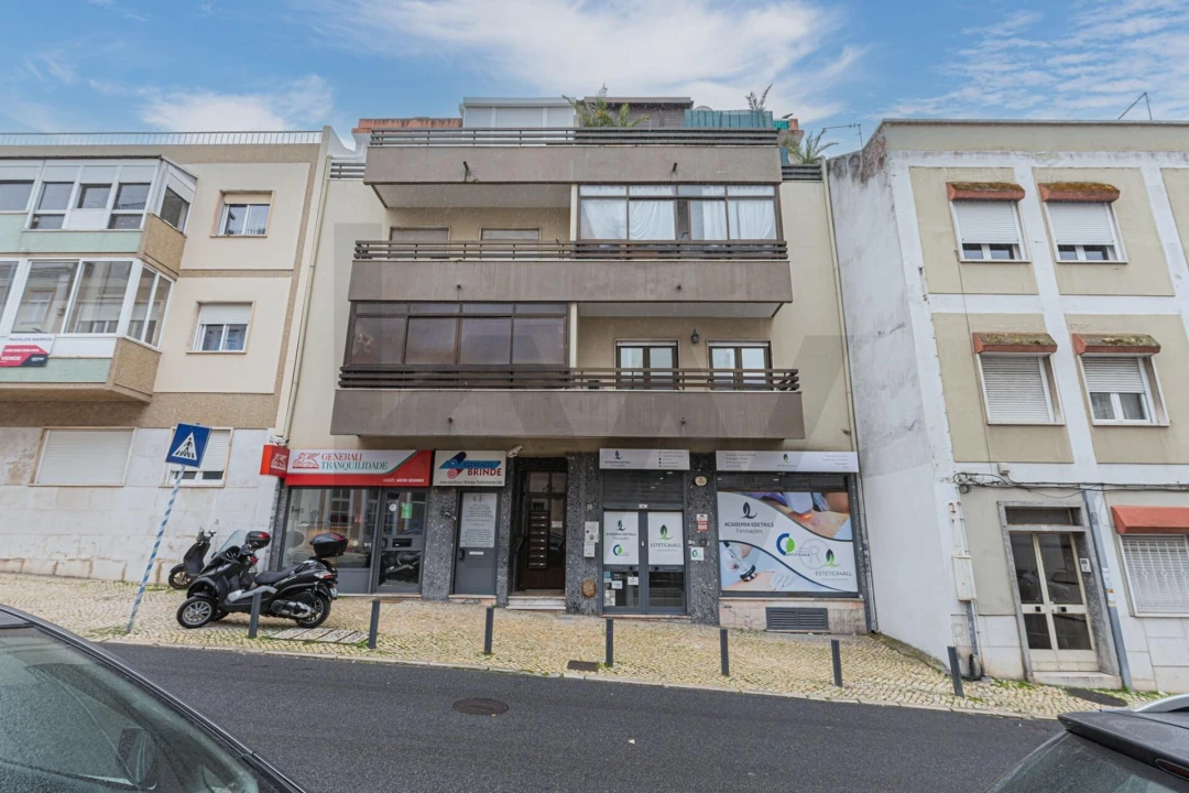 Apartamento T2 para Venda em Algés, Linda-A-Velha e Cruz Quebrada-Dafundo Foto 27