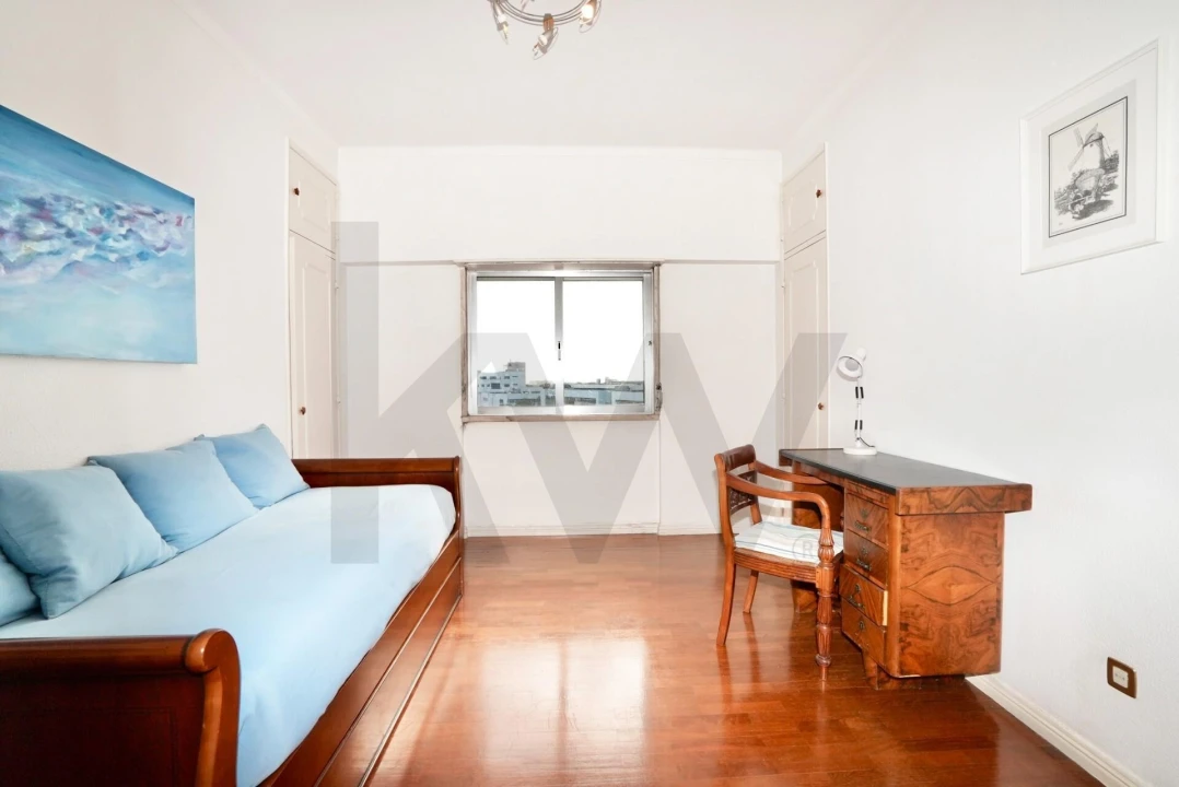 Apartamento T3 para Arrendamento em Carnaxide e Queijas Foto 16