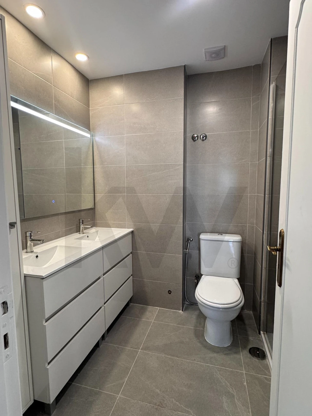 Apartamento T3 para Arrendamento em Carnaxide e Queijas Foto 11