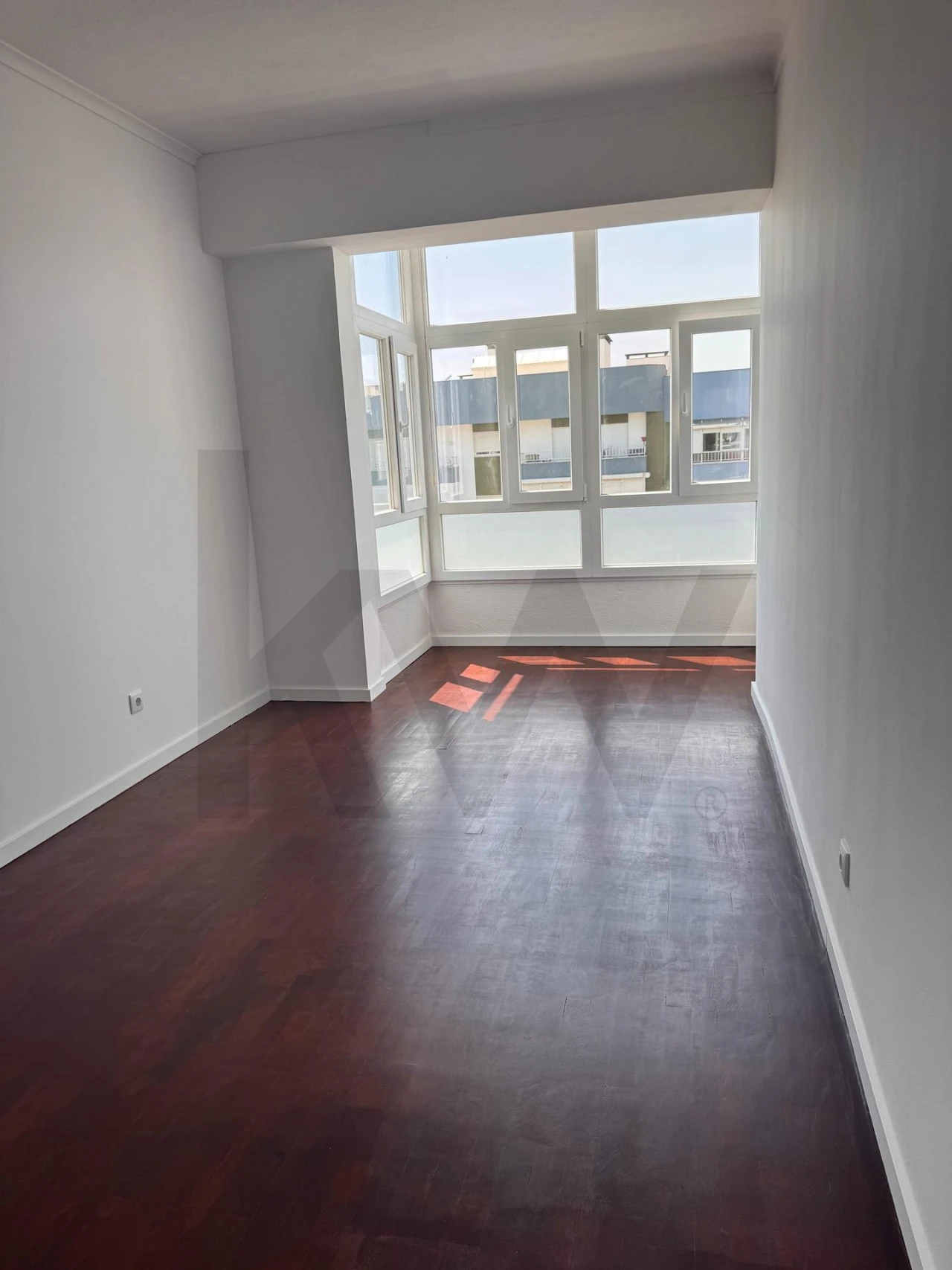 Apartamento T3 para Arrendamento em Carnaxide e Queijas Foto 15