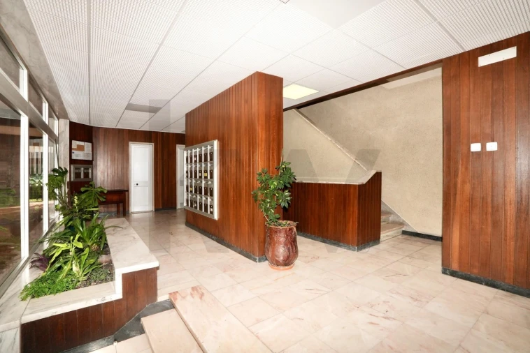 Apartamento T3 para Arrendamento em Carnaxide e Queijas Foto 21