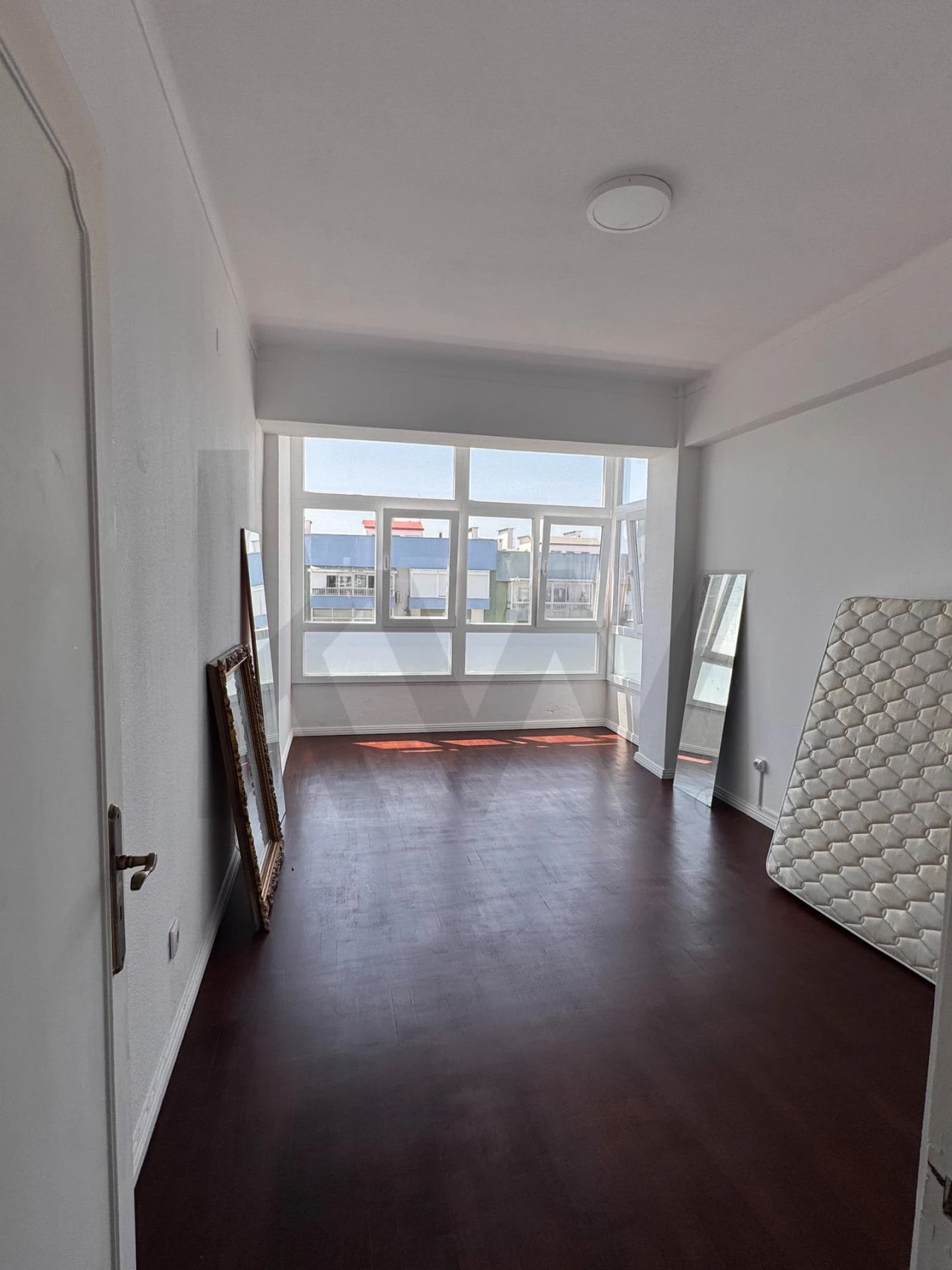 Apartamento T3 para Arrendamento em Carnaxide e Queijas Foto 19