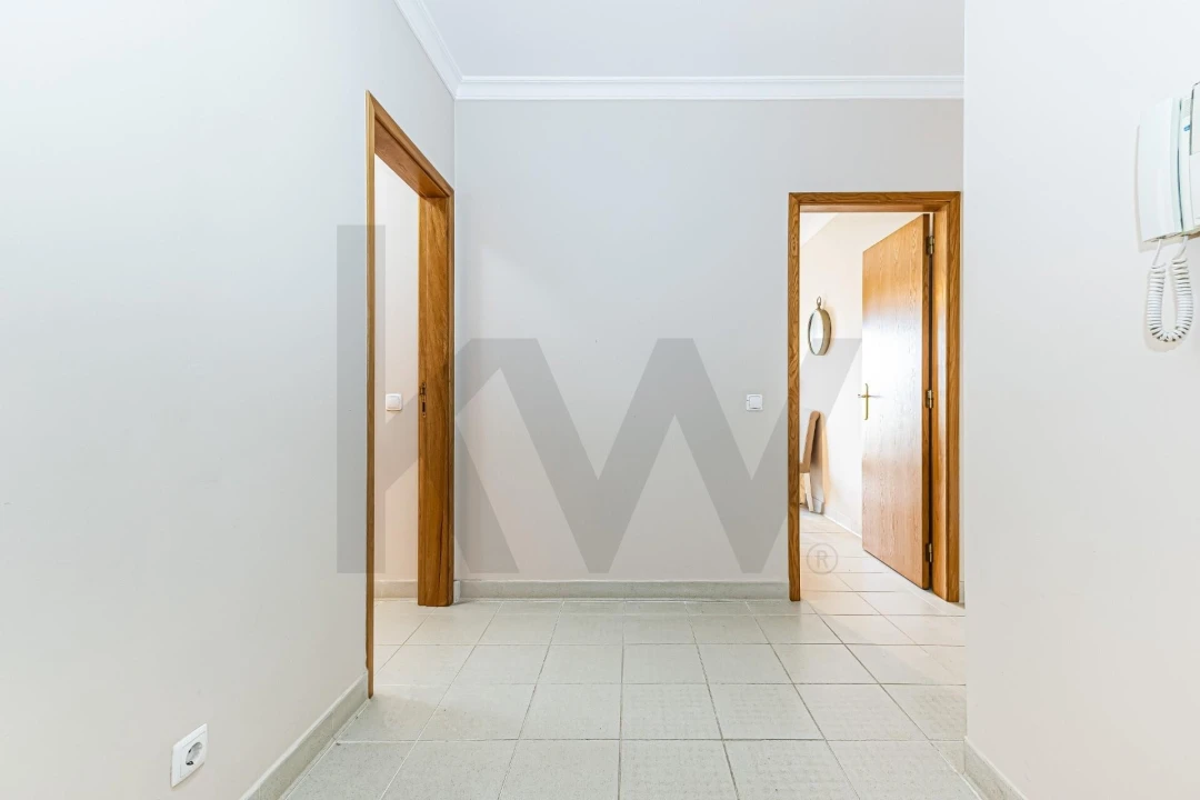 Apartamento T2 para Arrendamento em Guia Foto 4