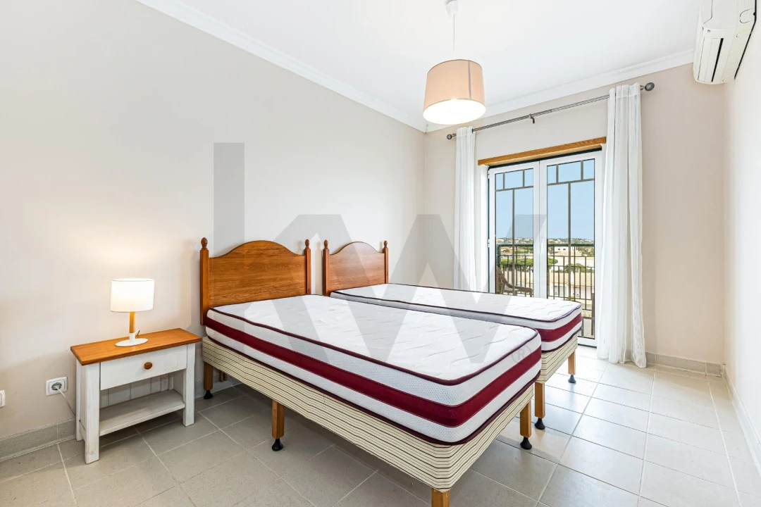 Apartamento T2 para Arrendamento em Guia Foto 6