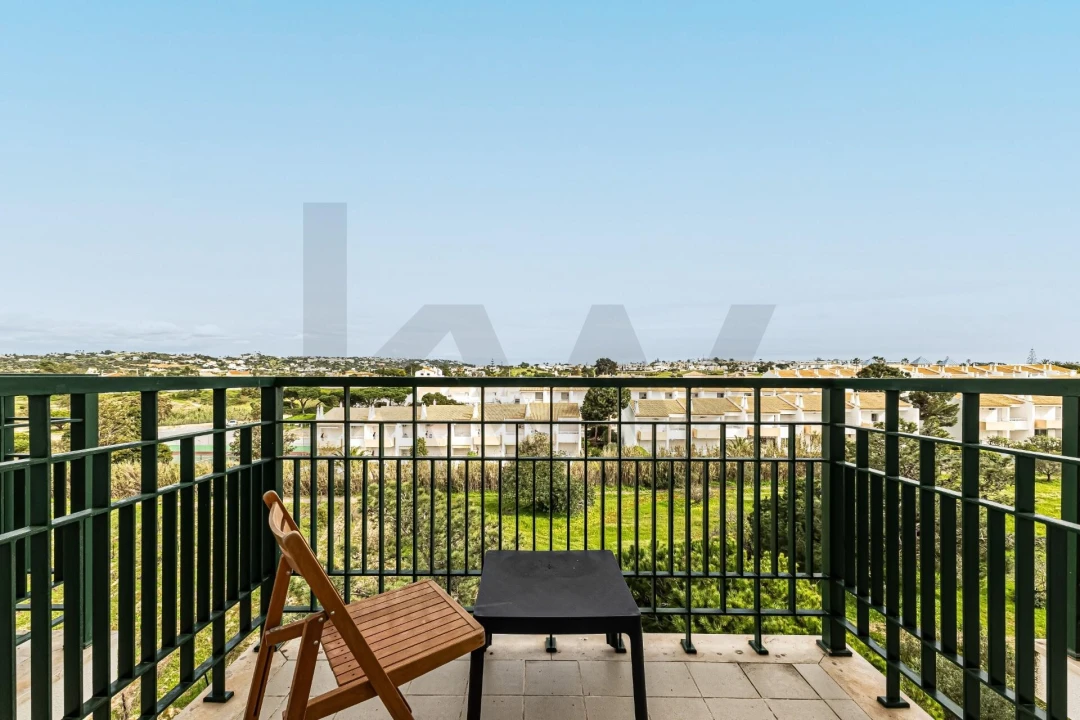 Apartamento T2 para Arrendamento em Guia Foto 15