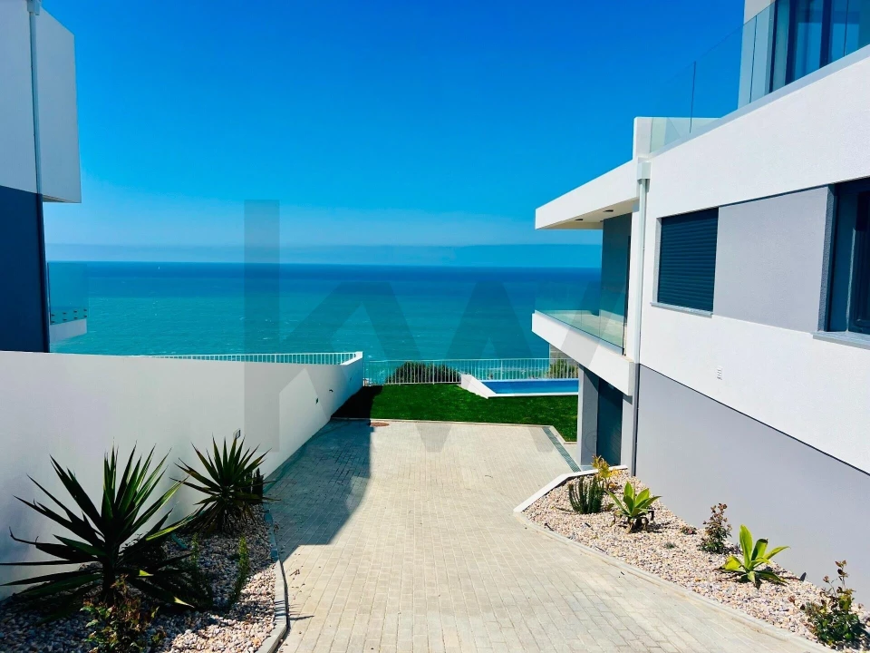 Moradia T3 para Venda em Santo Isidoro Foto 2