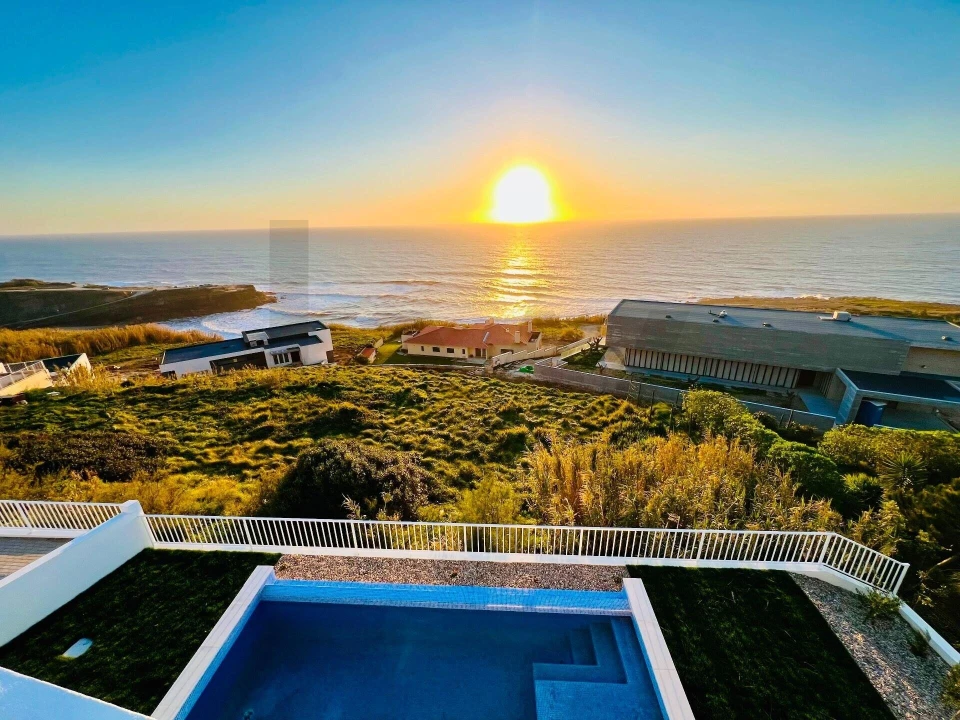 Moradia T3 para Venda em Santo Isidoro Foto 10