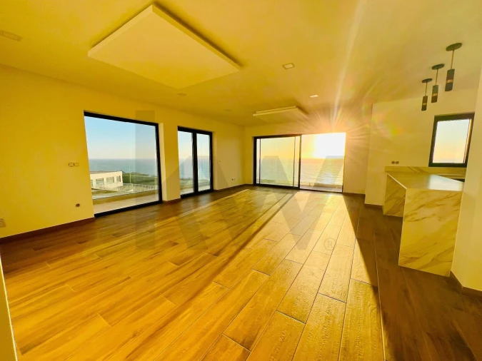 Moradia T3 para Venda em Santo Isidoro Foto 23