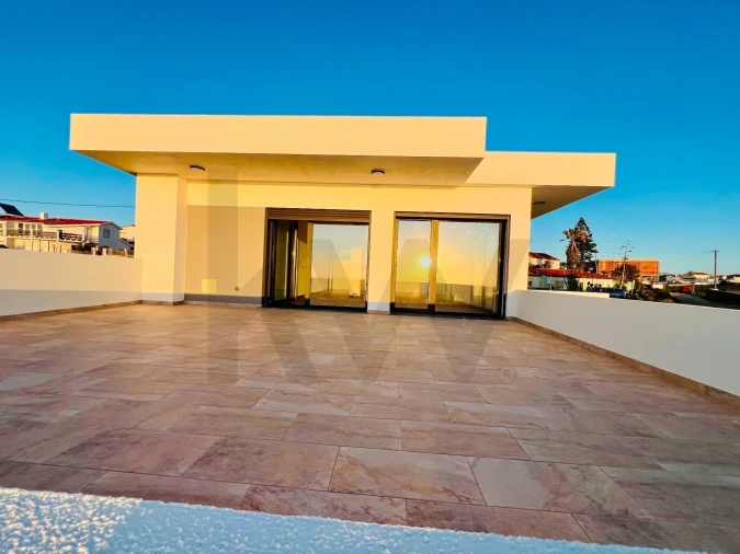 Moradia T3 para Venda em Santo Isidoro Foto 5