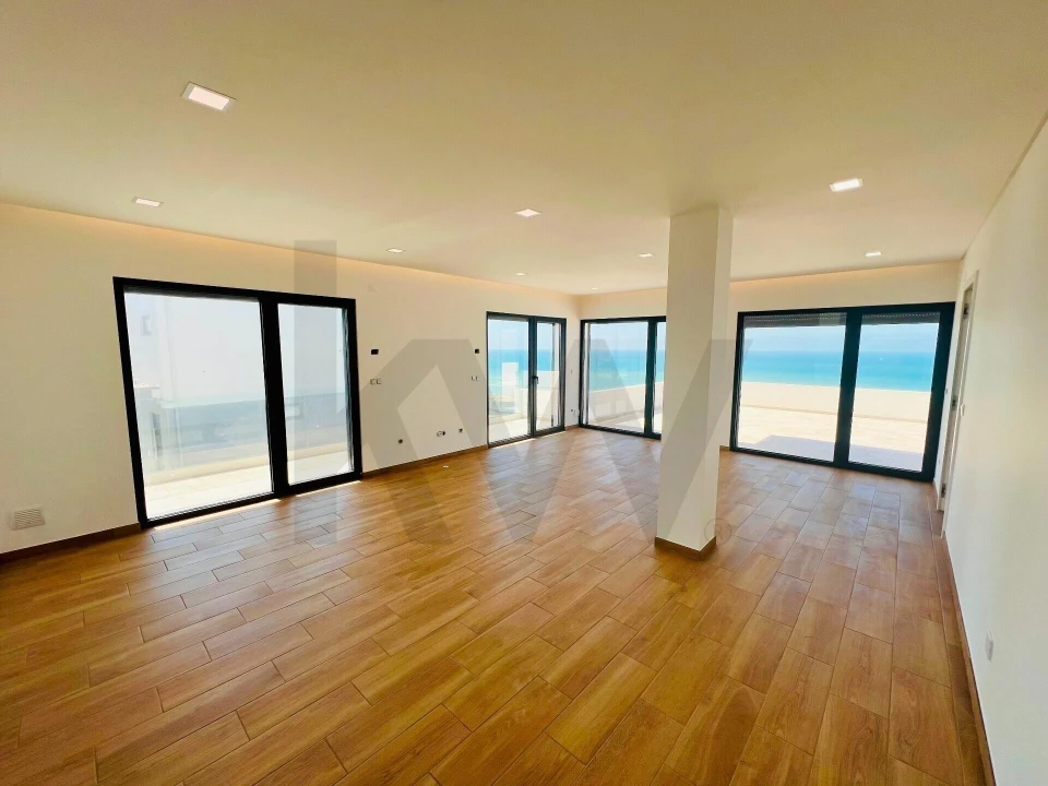 Moradia T3 para Venda em Santo Isidoro Foto 31