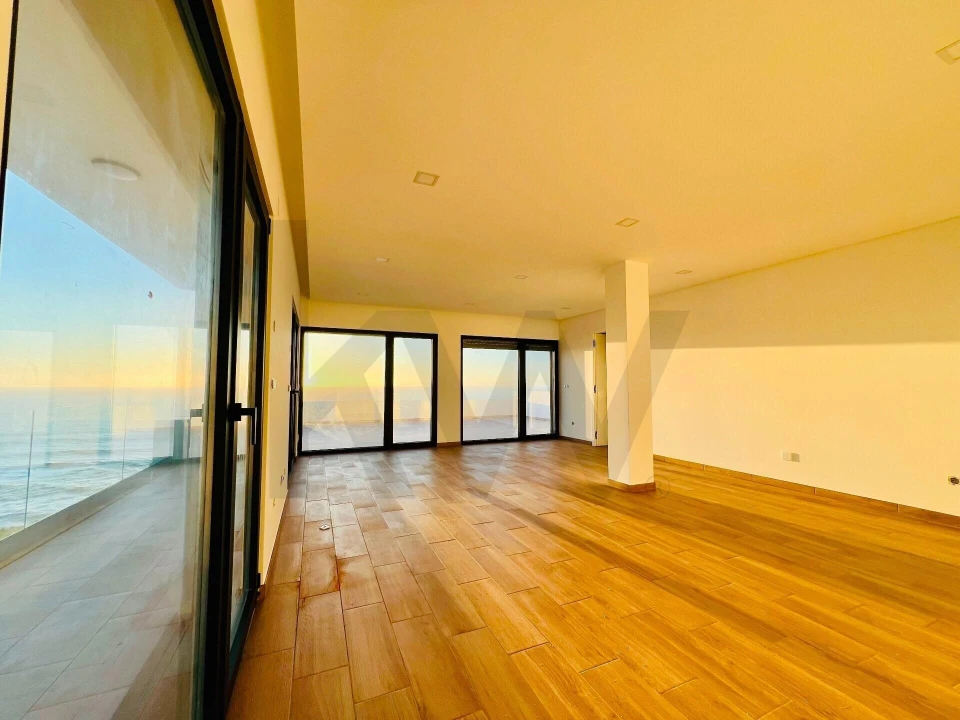 Moradia T3 para Venda em Santo Isidoro Foto 16