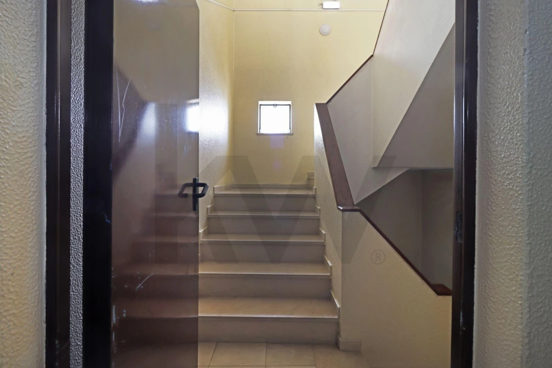 Apartamento T2 para Venda em Faro (Sé e São Pedro) Foto 19