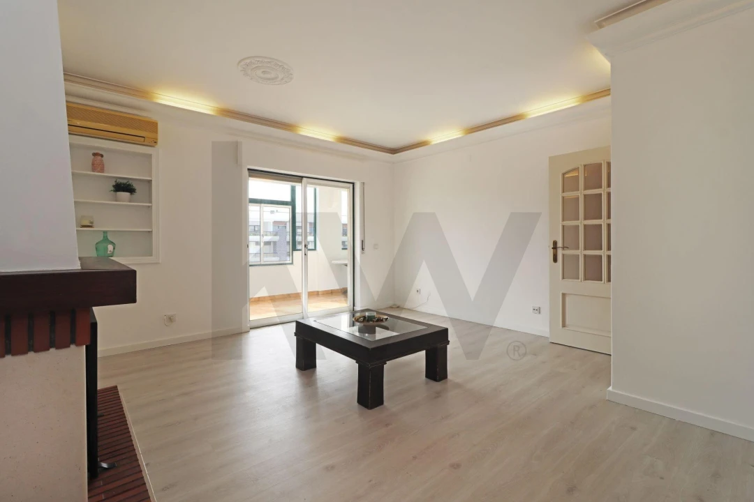 Apartamento T2 para Venda em Faro (Sé e São Pedro) Foto 29