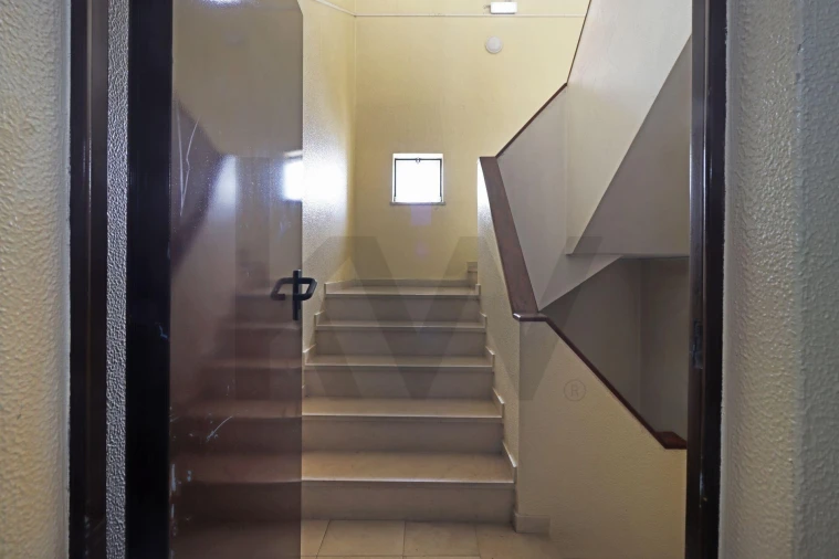 Apartamento T2 para Venda em Faro (Sé e São Pedro) Foto 19