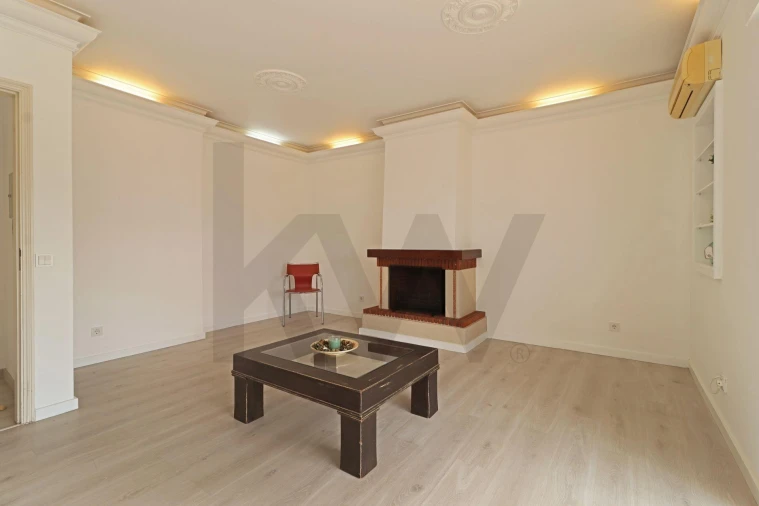 Apartamento T2 para Venda em Faro (Sé e São Pedro) Foto 23