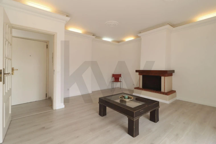 Apartamento T2 para Venda em Faro (Sé e São Pedro) Foto 25