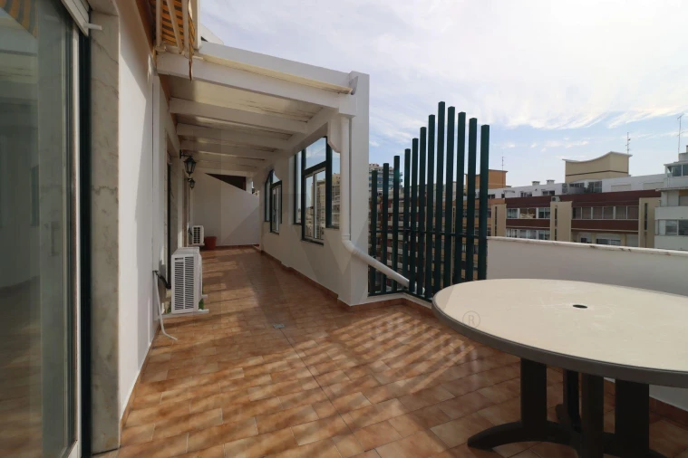 Apartamento T2 para Venda em Faro (Sé e São Pedro) Foto 9