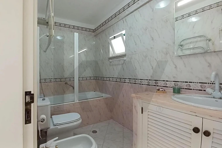 Apartamento T2 para Venda em Faro (Sé e São Pedro) Foto 30