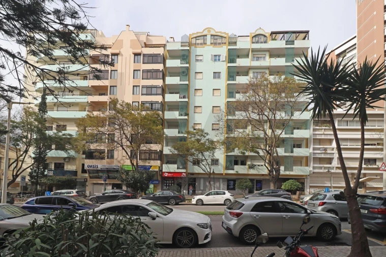 Apartamento T2 para Venda em Faro (Sé e São Pedro) Foto 48