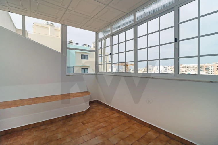 Apartamento T2 para Venda em Faro (Sé e São Pedro) Foto 44