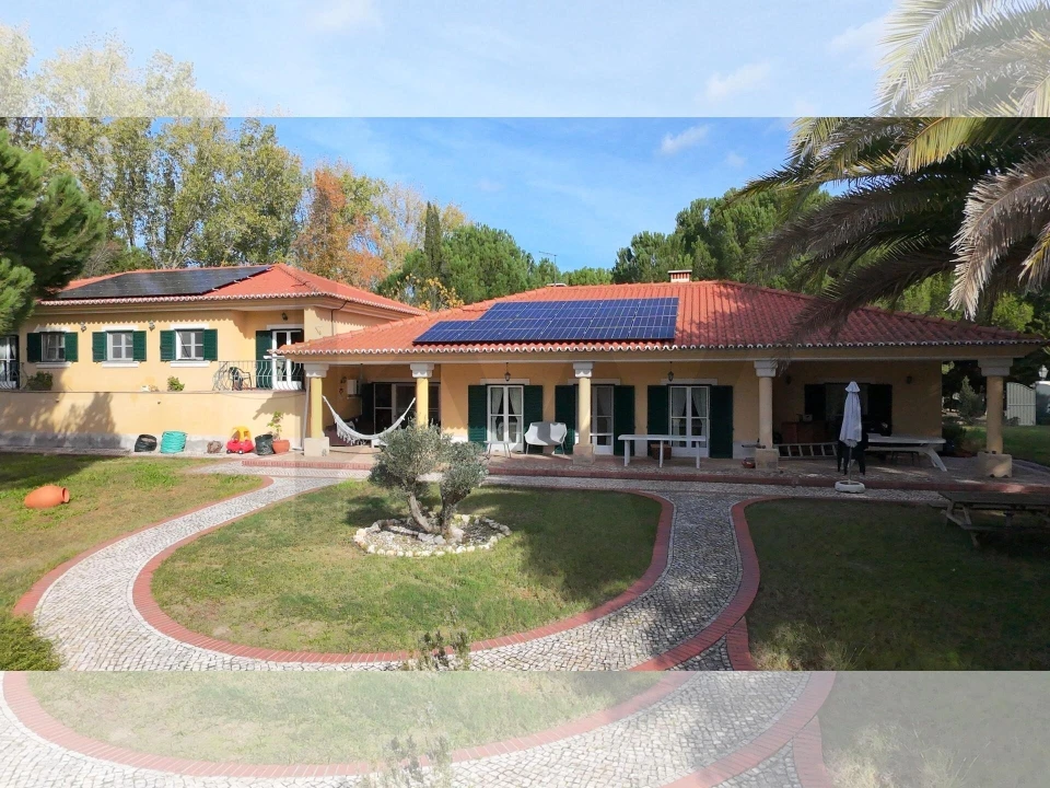 Moradia T4 para Venda em Santo Estêvão Foto 2