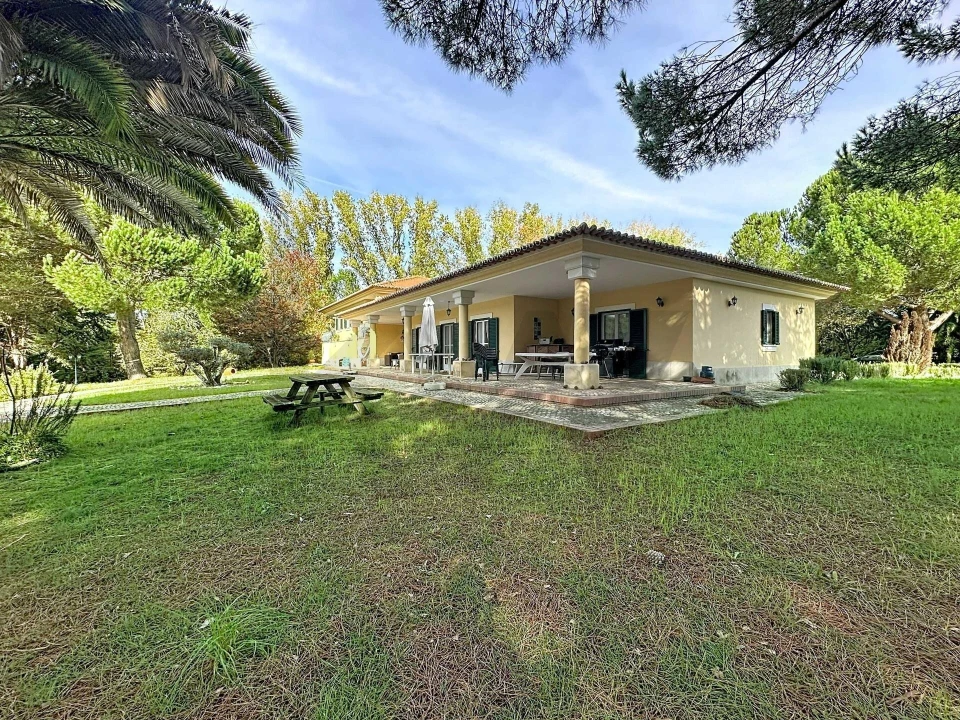 Moradia T4 para Venda em Santo Estêvão Foto 83