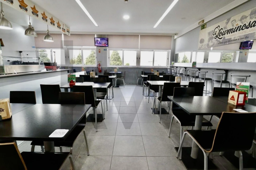 Negócio para Trespasse em São João da Madeira Foto 2