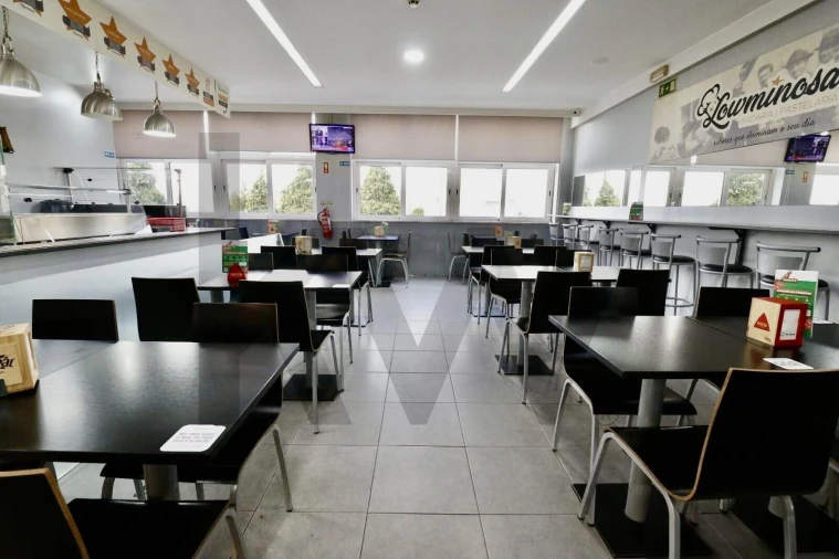 Negócio para Trespasse em São João da Madeira Foto 2