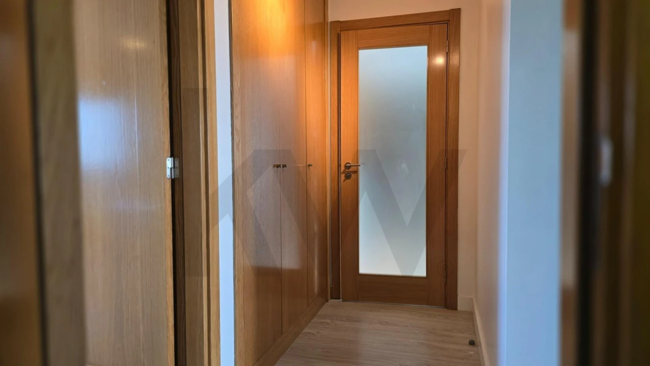 Apartamento T2 para Arrendamento em São Bernardo Foto 17