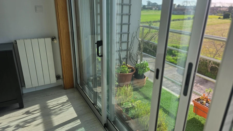 Apartamento T2 para Arrendamento em São Bernardo Foto 10