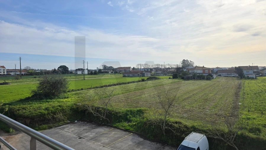 Apartamento T2 para Arrendamento em São Bernardo Foto 13