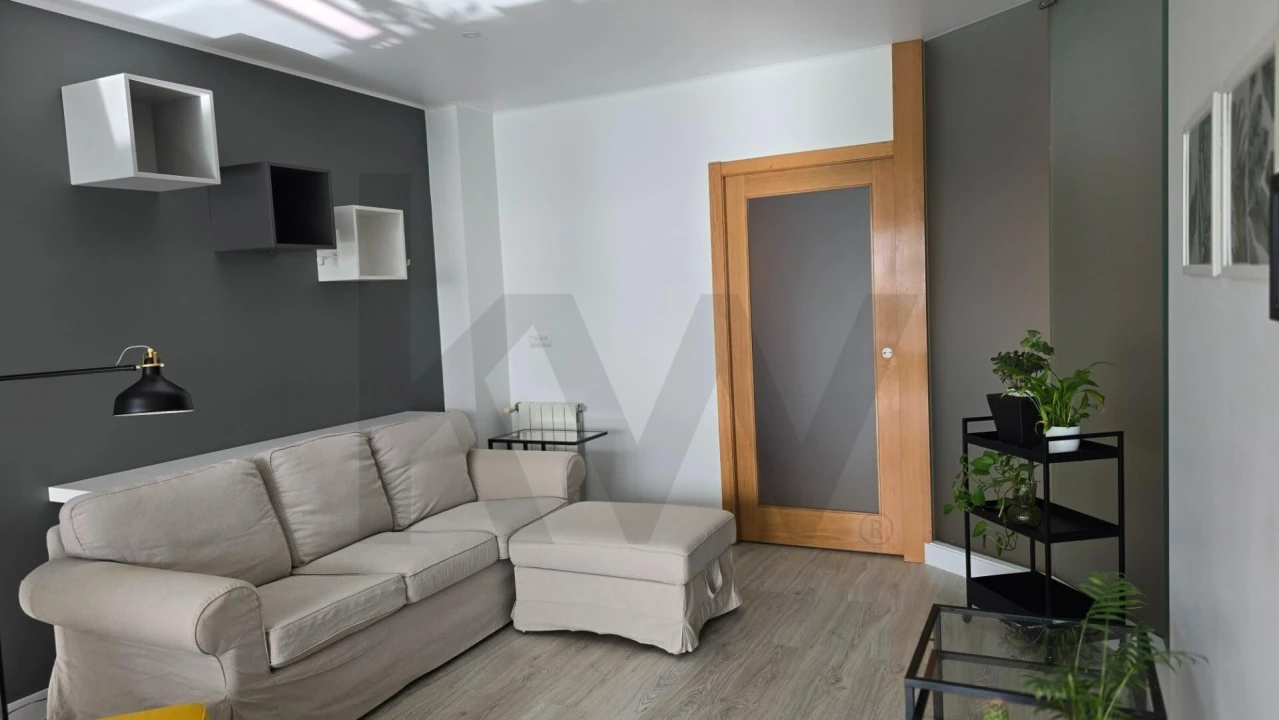 Apartamento T2 para Arrendamento em São Bernardo Foto 8