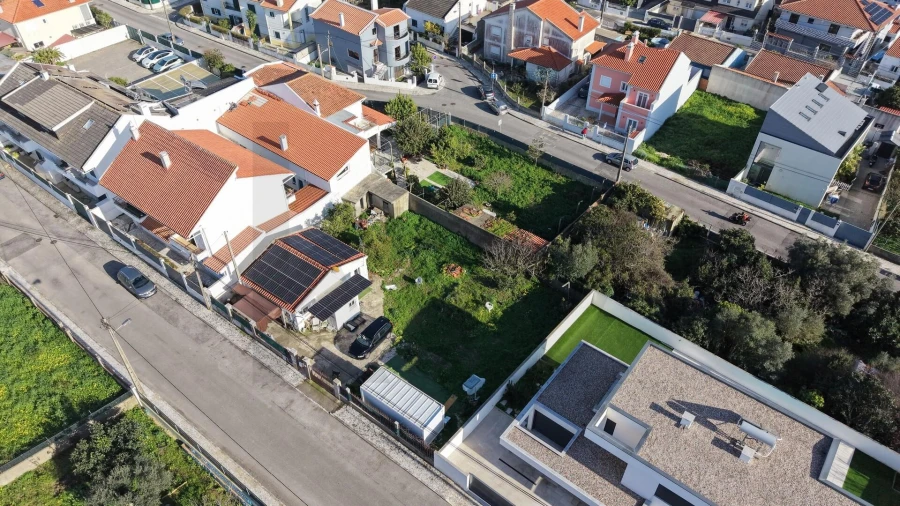 Terreno para Venda em São Domingos de Rana Foto 2