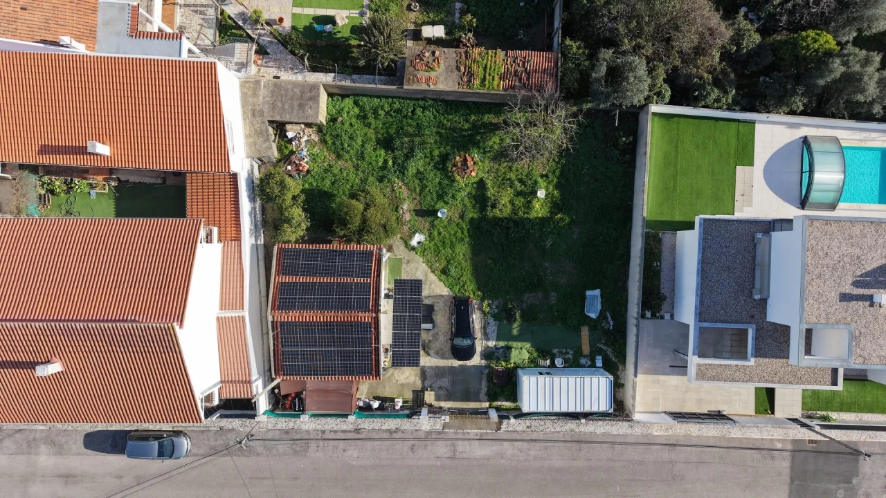 Terreno para Venda em São Domingos de Rana Foto 1