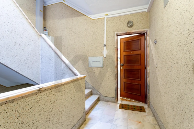 Apartamento T3 para Venda em Ramada e Caneças Foto 35