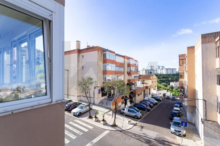 Apartamento T3 para Venda em Ramada e Caneças Foto 37