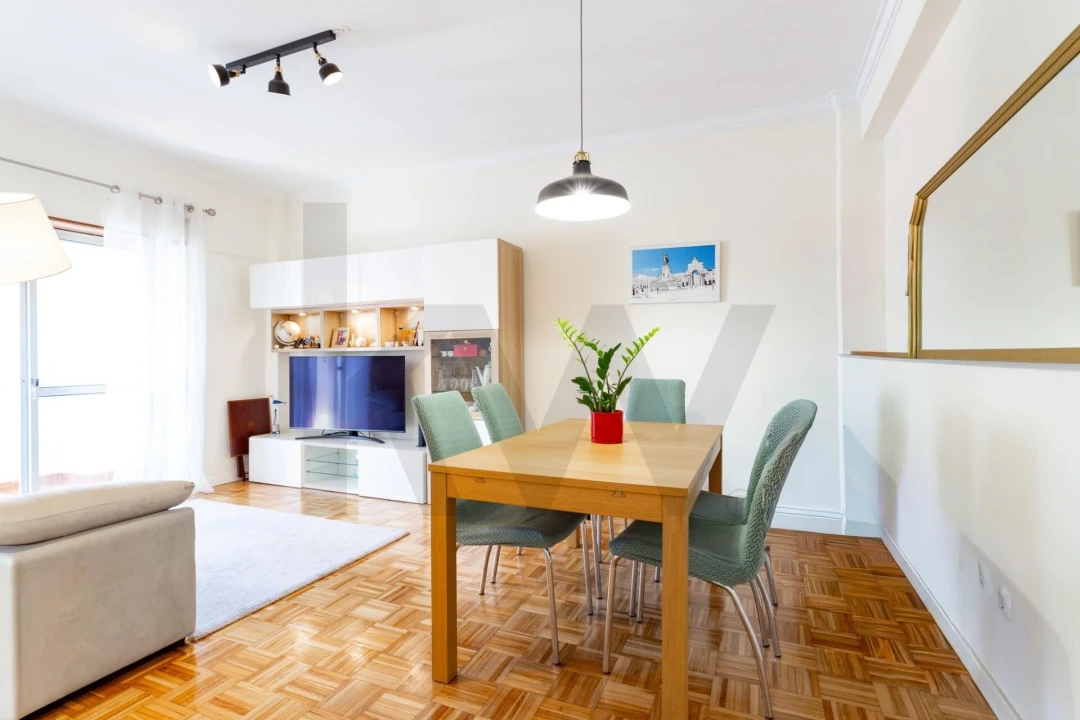 Apartamento T3 para Venda em Ramada e Caneças Foto 3