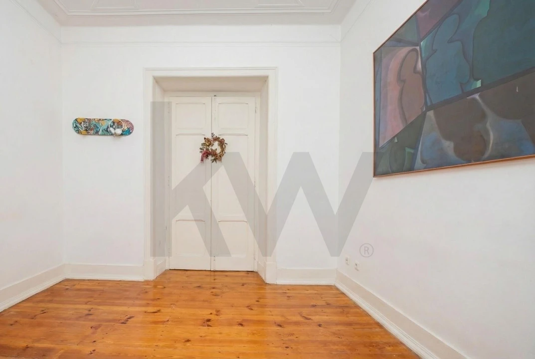 Apartamento T5 para Venda em Santo António Foto 3